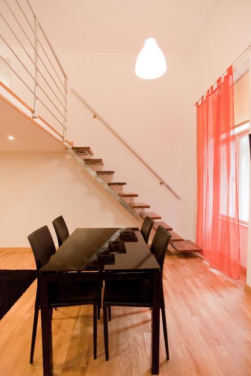 10 House Budget Stay Budapeşte Dış mekan fotoğraf